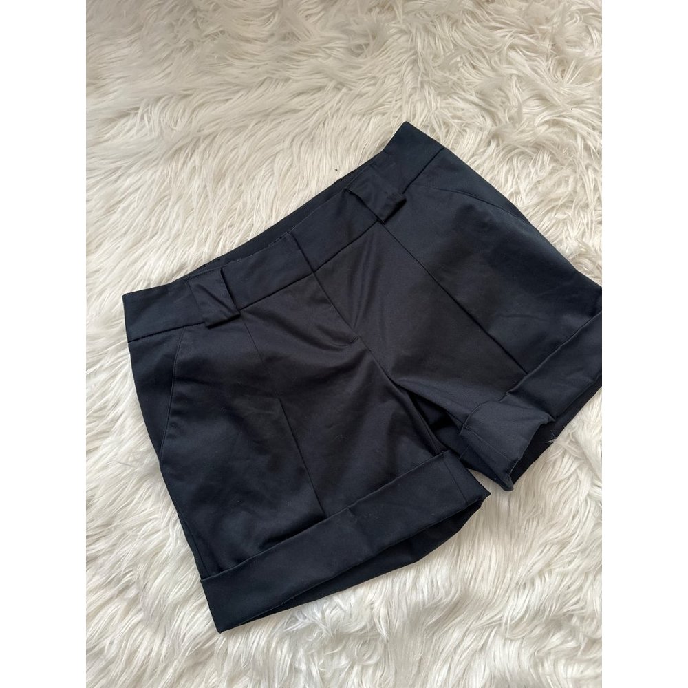 INC International Concepts Black Shorts Size 4 - Picture 3 of 9